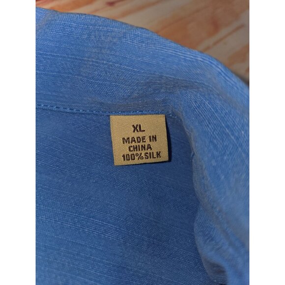 Tommy Bahama Blue 100% Silk XL Mens Hawaiian Shirt Pineapple Embroidery - Picture 6 of 7